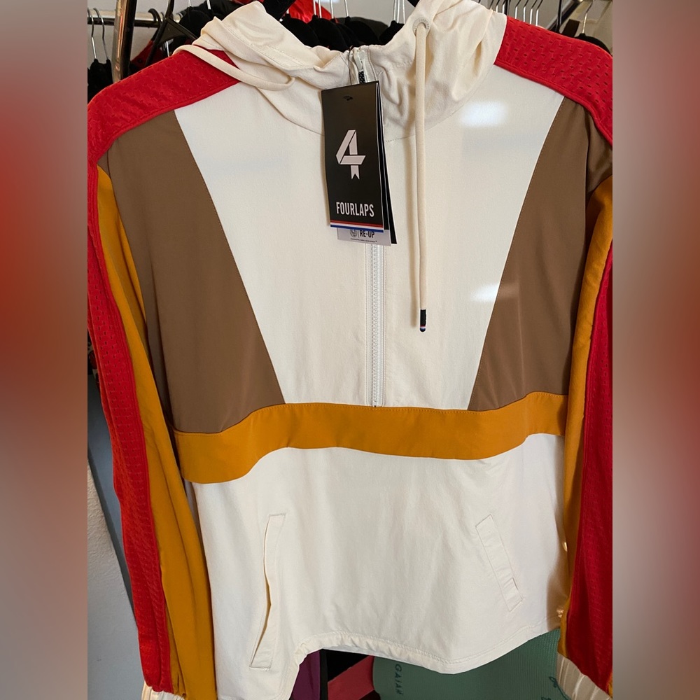 NWT FOURLAPS Buttercream Gold Crimson Russet Serve Anorak
